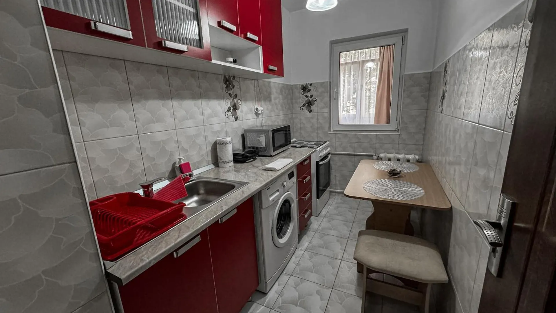 Studio Drumul Taberei Self Check-In Bucureşti 0*,