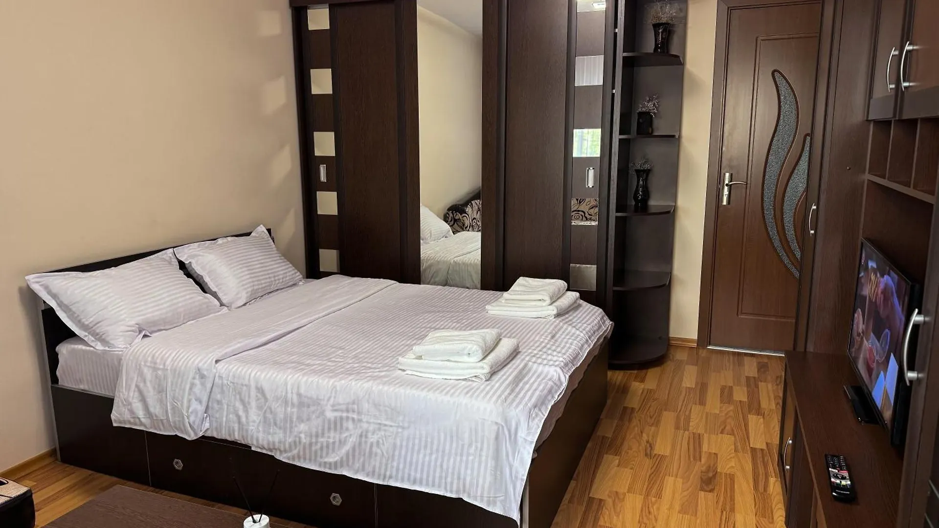 Studio Drumul Taberei Self Check-In Bucureşti